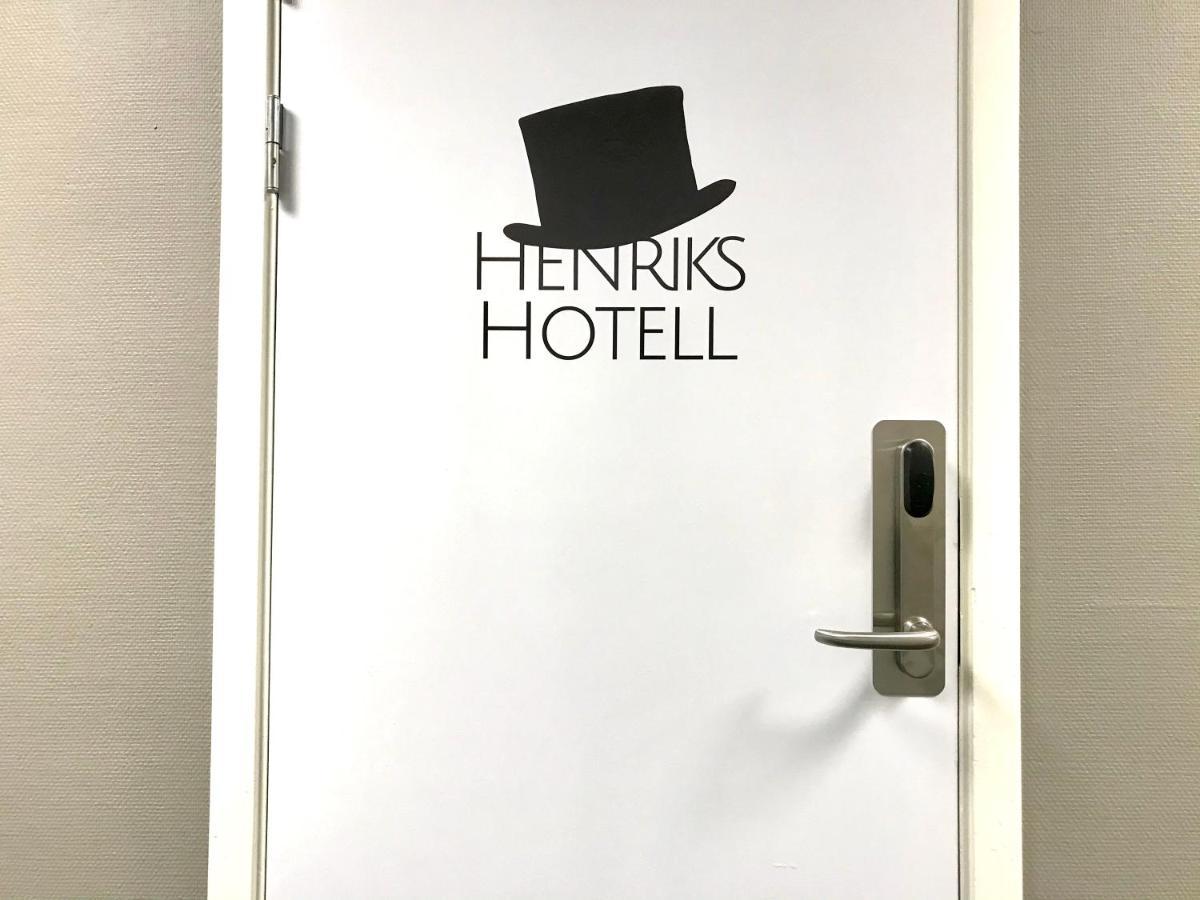 Henriks Hotell Skien Bagian luar foto